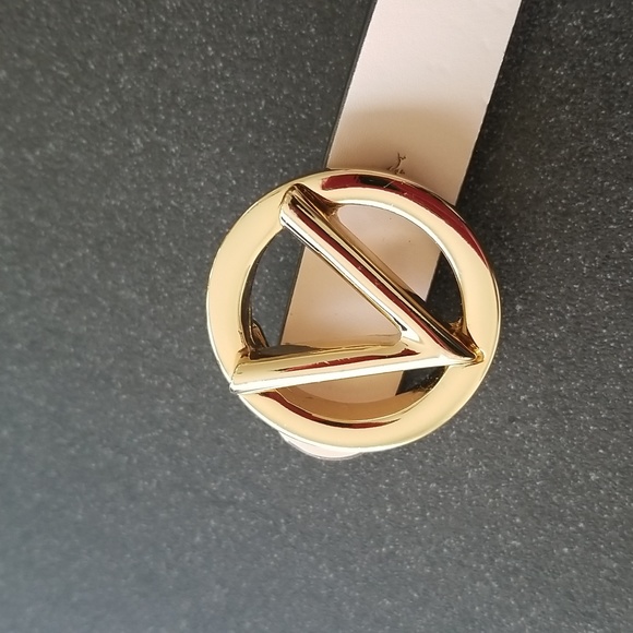 Valentino Medium Baby Soave Leather Belt, Color Rose - Picture 10 of 11